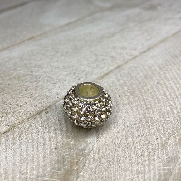 Pandora like large crystal bead - Picture 1 of 3